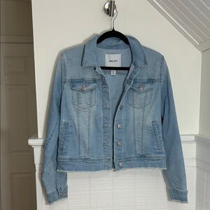 Nine West Raw Hem Light Denim Jean Jacket size women’s Small